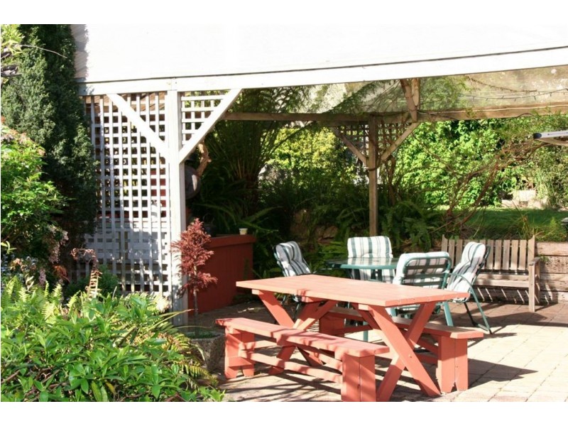 12 River Road, Ulverstone TAS 7315