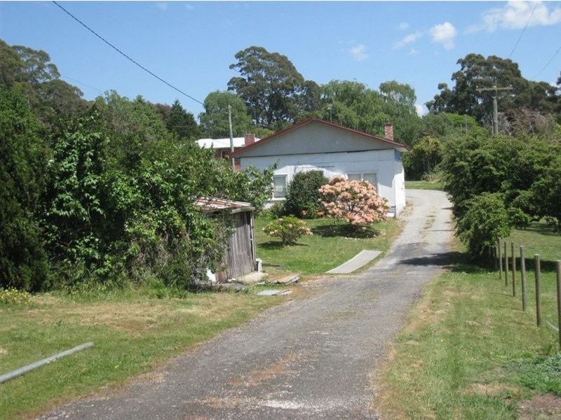 80 South Road, Penguin TAS 7316