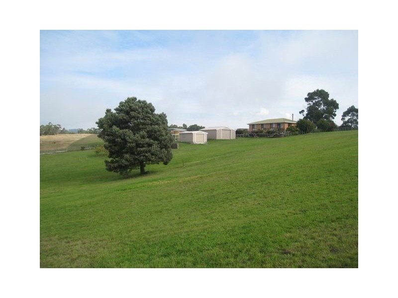 69 Linton Avenue, Heybridge TAS 7316