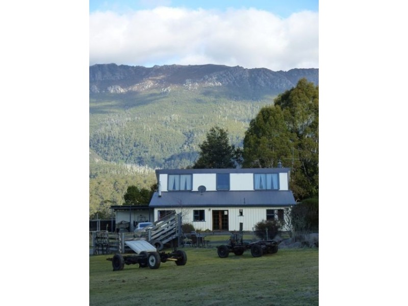 1710 Loongana Road, Loongana TAS 7315