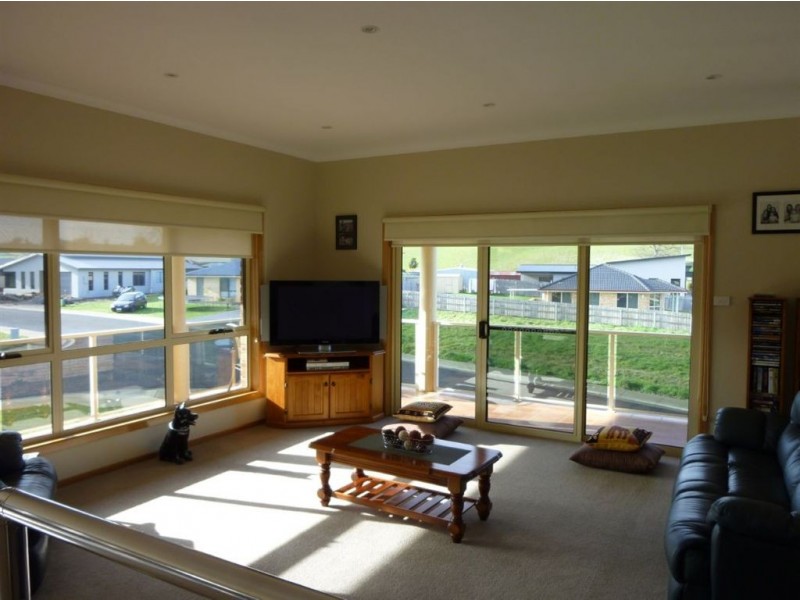 2 Holliview Way, Ulverstone TAS 7315