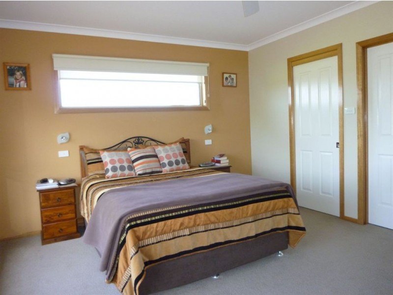 2 Holliview Way, Ulverstone TAS 7315