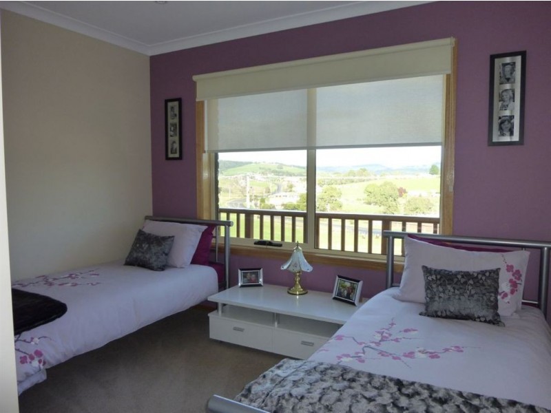 2 Holliview Way, Ulverstone TAS 7315