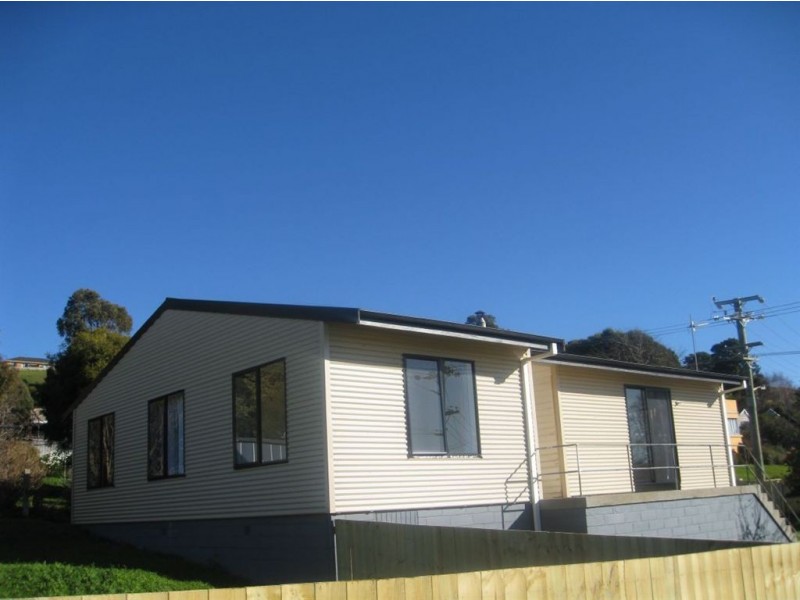5 Cann Street, Penguin TAS 7316