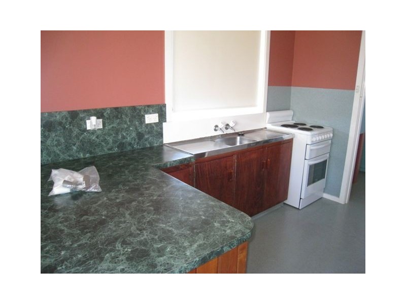 7 Yaxley Street, Penguin TAS 7316