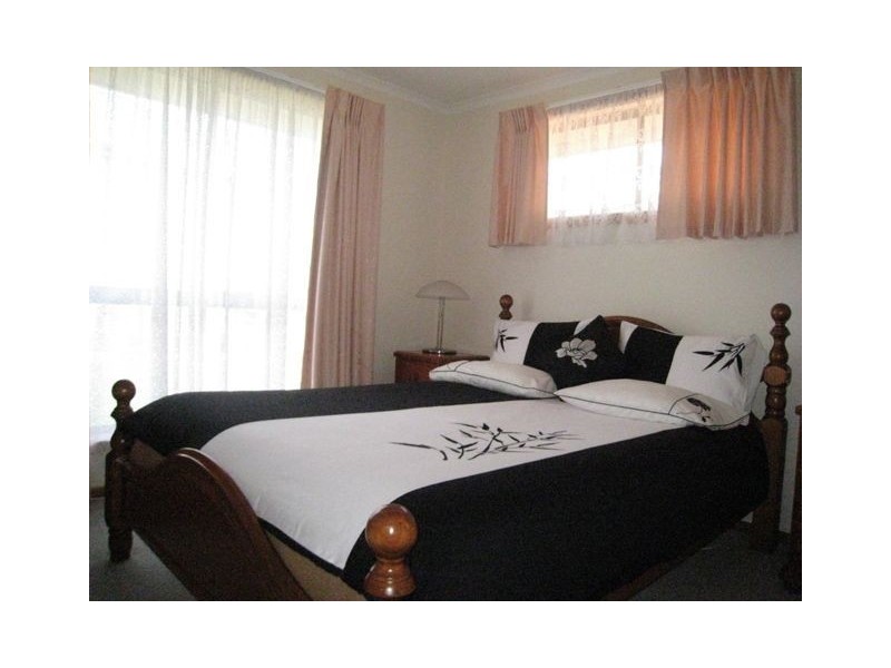 4/ 23a Ironcliffe Road, Penguin TAS 7316