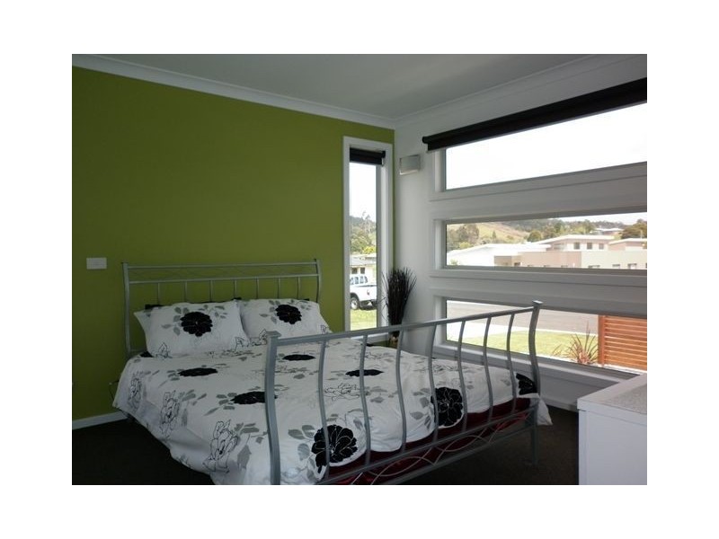 15 Berkshire Parade, Penguin TAS 7316
