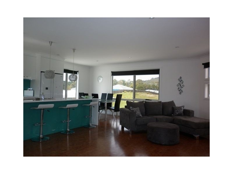 15 Berkshire Parade, Penguin TAS 7316
