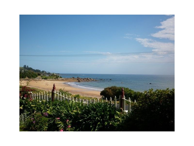 124 Main Road, Penguin TAS 7316