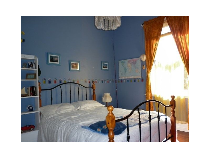 124 Main Road, Penguin TAS 7316