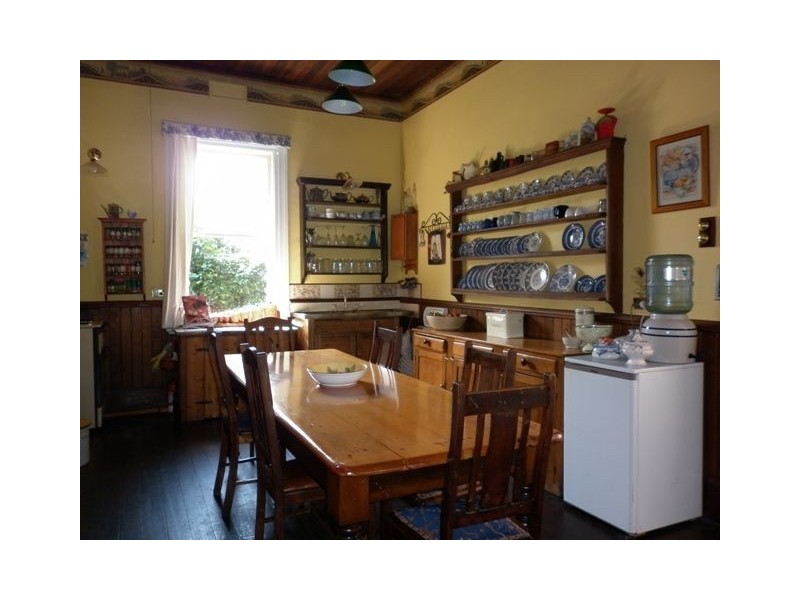 124 Main Road, Penguin TAS 7316