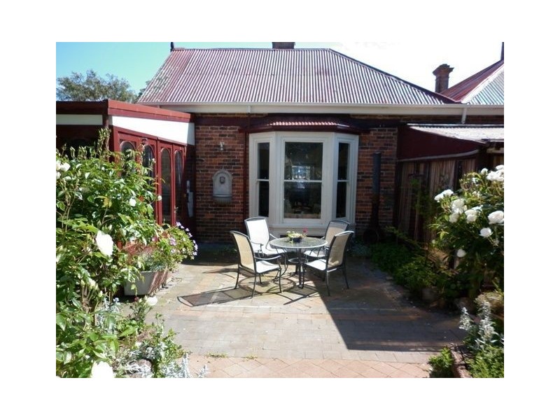 124 Main Road, Penguin TAS 7316