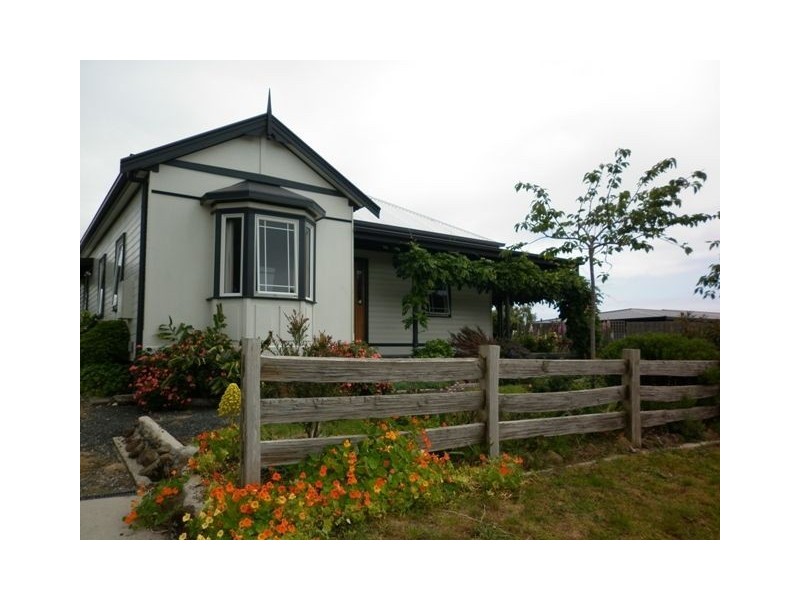 6 Mountain View Place, Penguin TAS 7316