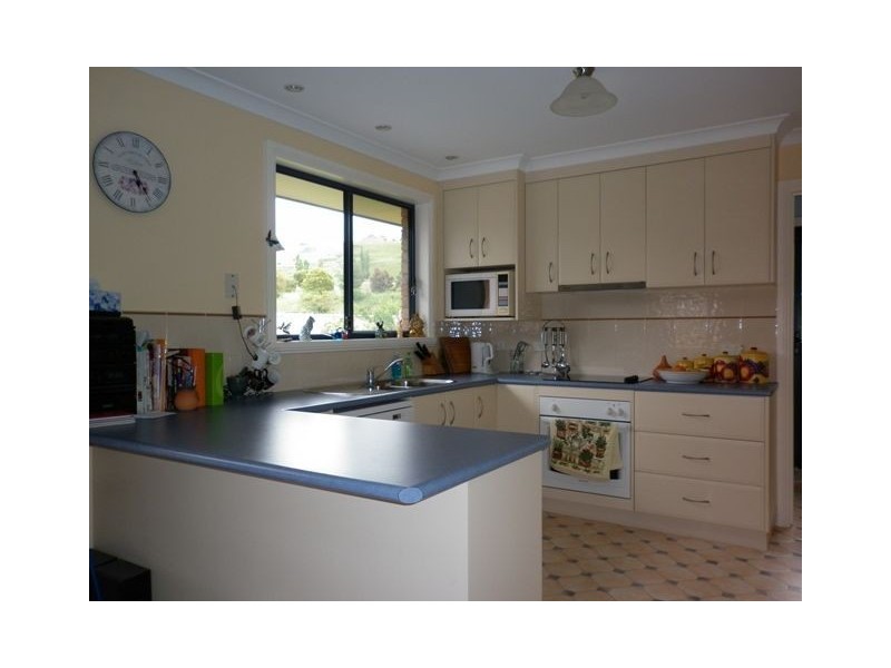 1 Sandhaven Crescent, Sulphur Creek TAS 7316