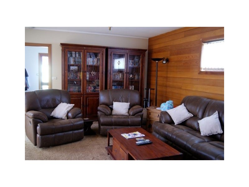 102 Alexandra Road, Ulverstone TAS 7315