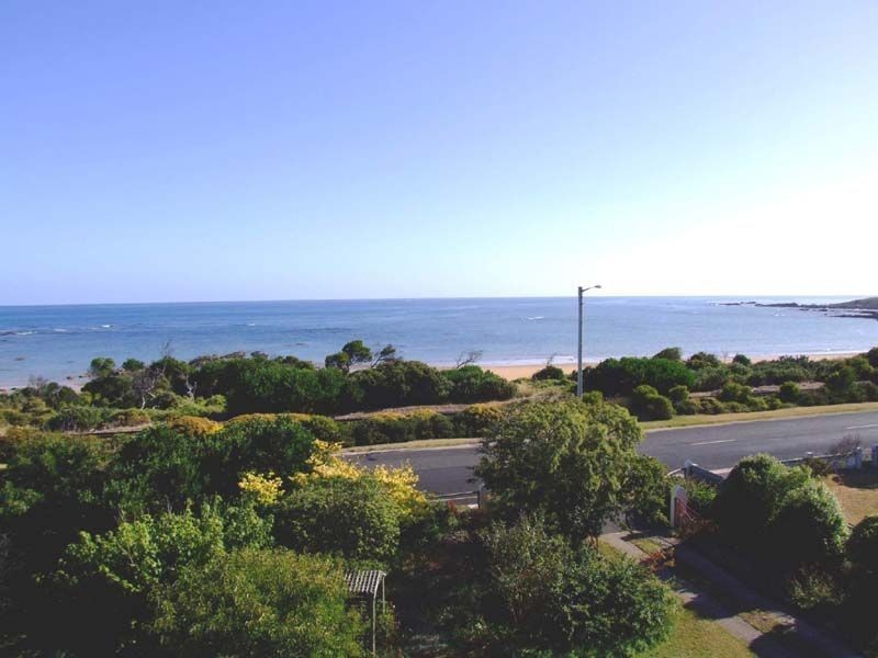 13 & 14 Penguin Road, Ulverstone TAS 7315