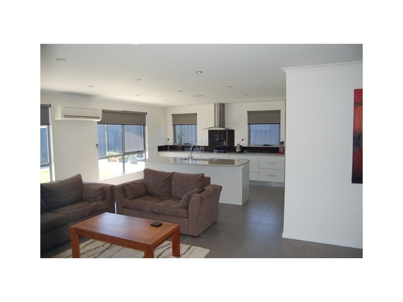 31 Hales Street, Penguin TAS 7316