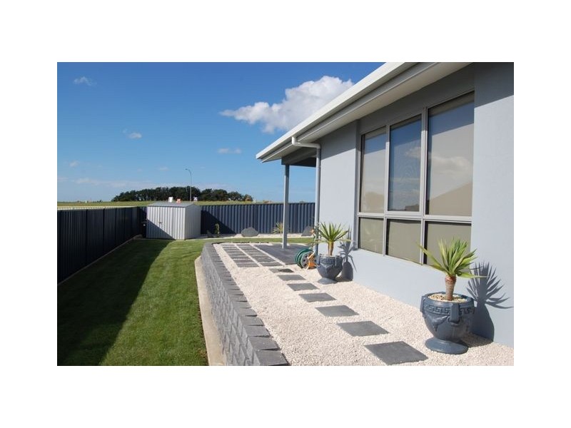 31 Hales Street, Penguin TAS 7316