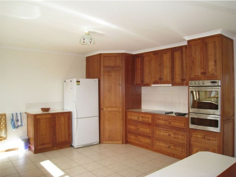 132 Main Street, Penguin TAS 7316