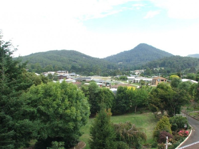 111 South Road, Penguin TAS 7316