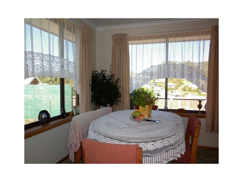 6 Lyndhurst Court, Penguin TAS 7316