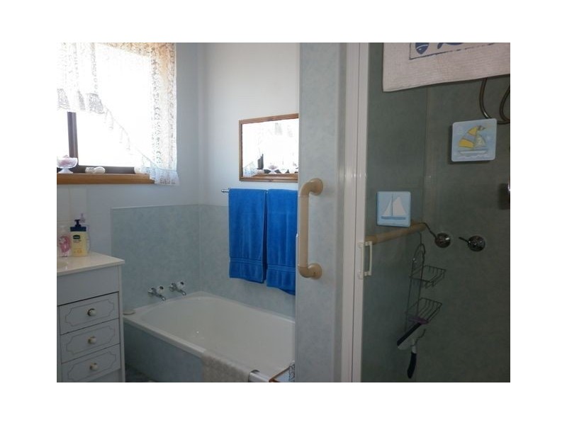 6 Lyndhurst Court, Penguin TAS 7316