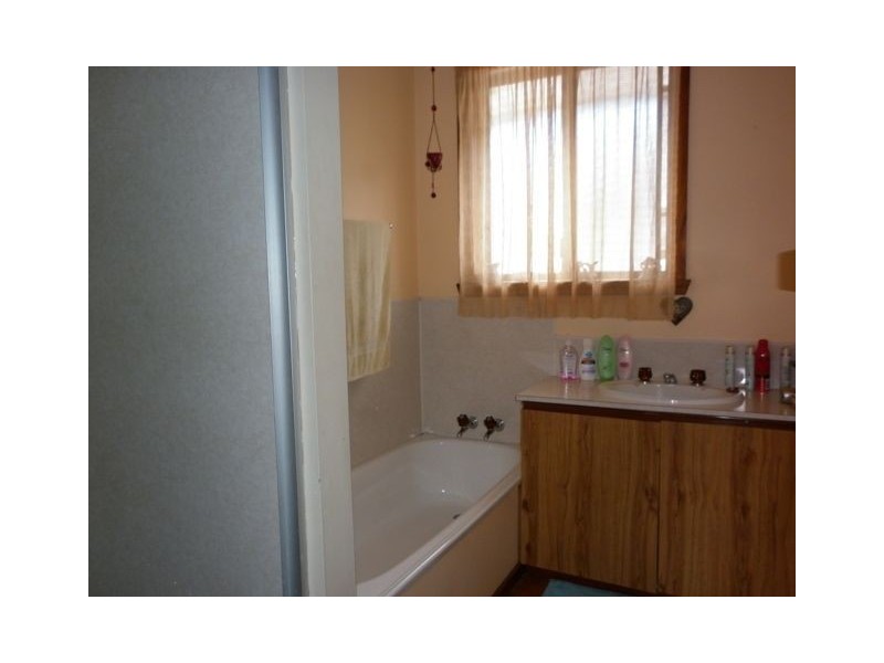 4 Olympic Court, Penguin TAS 7316