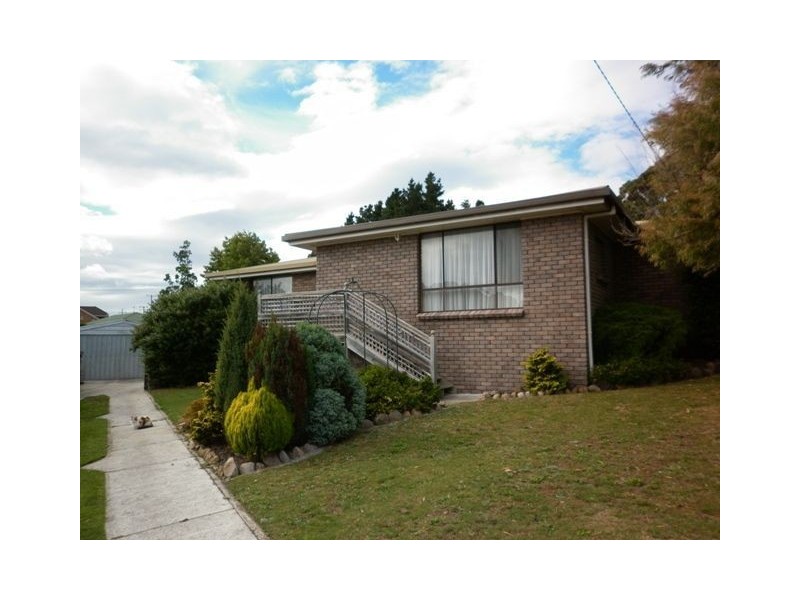 4 Olympic Court, Penguin TAS 7316