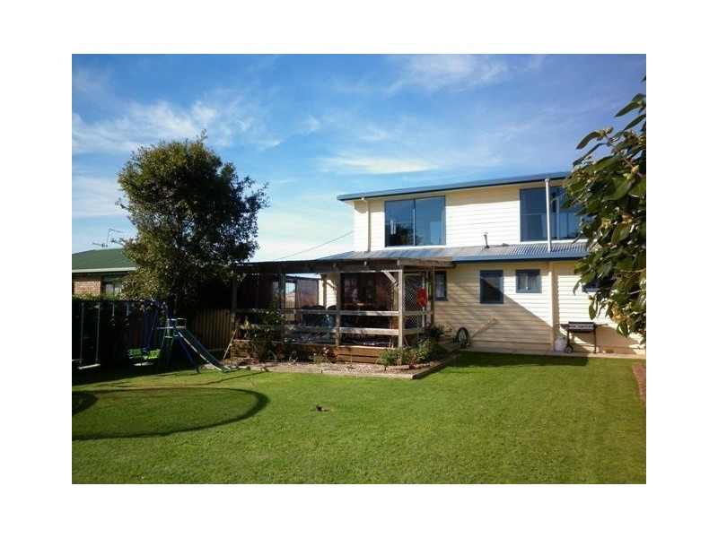 16 Overall Street, Sulphur Creek TAS 7316