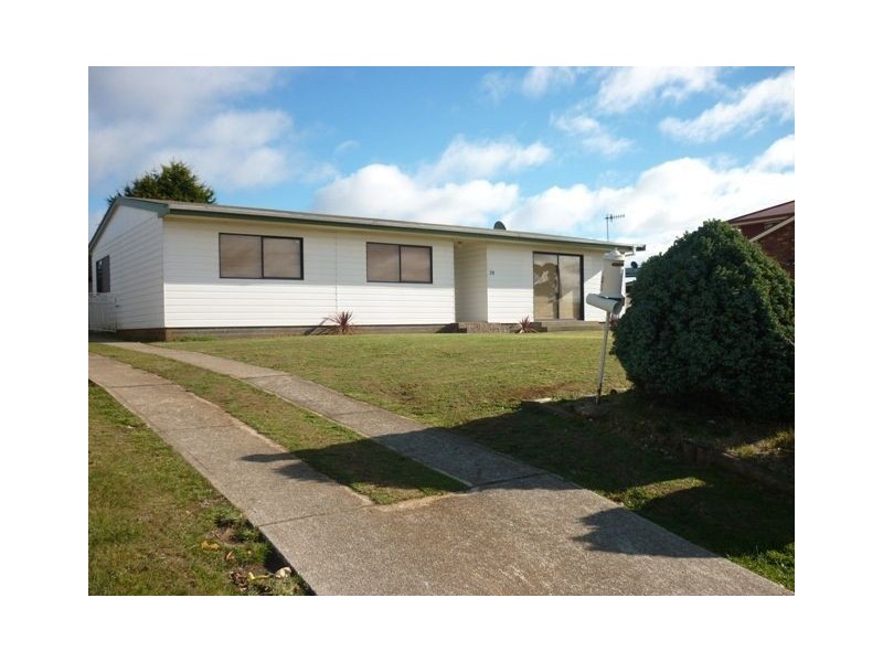 28 Pineleigh Street, Penguin TAS 7316