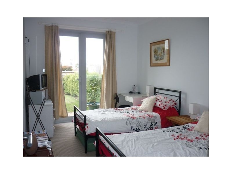 1/3 Berkshire Parade, Penguin TAS 7316