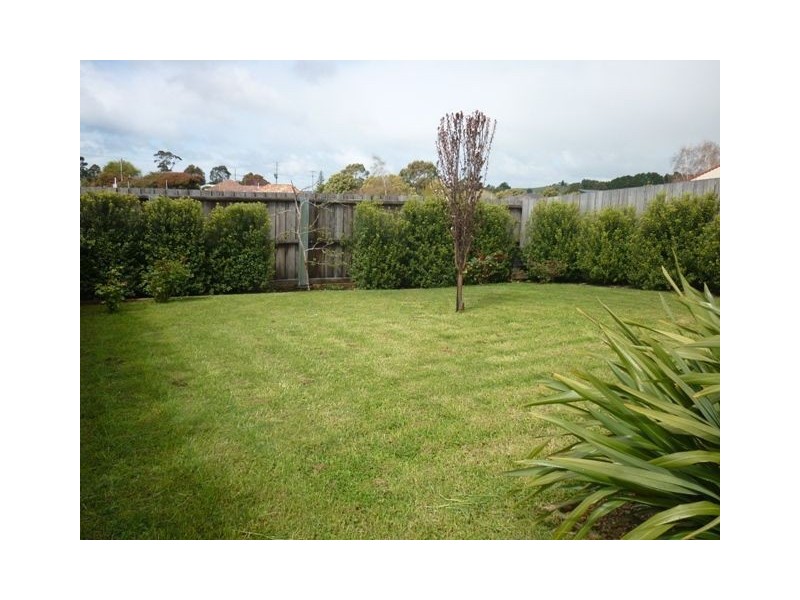 1/3 Berkshire Parade, Penguin TAS 7316