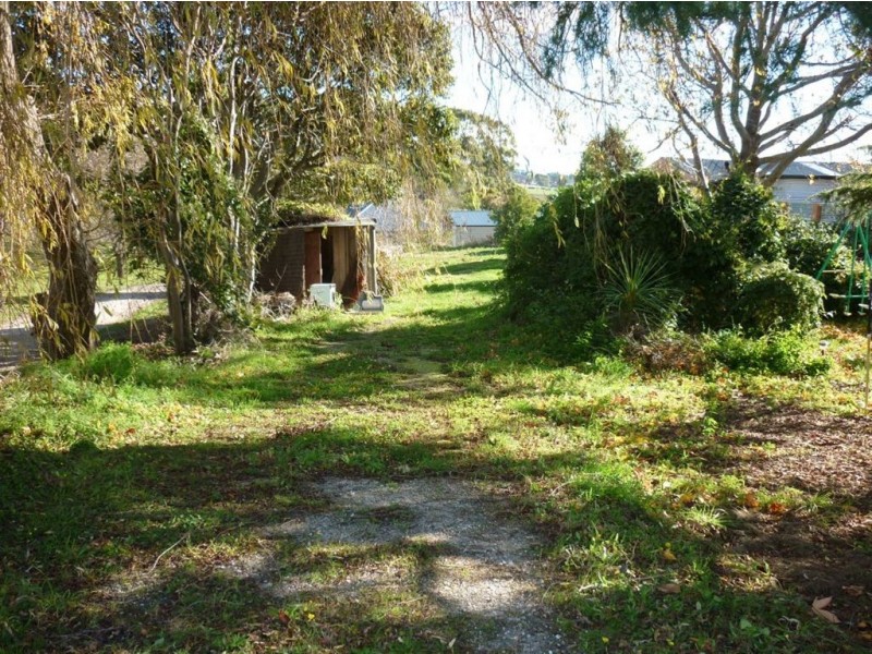 74 South Road, Penguin TAS 7316