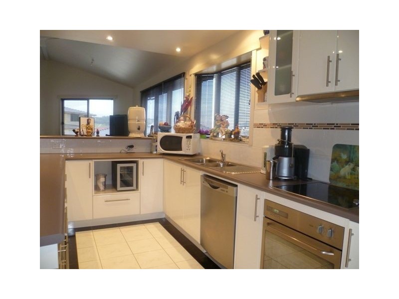 11 Holliview Way, Ulverstone TAS 7315