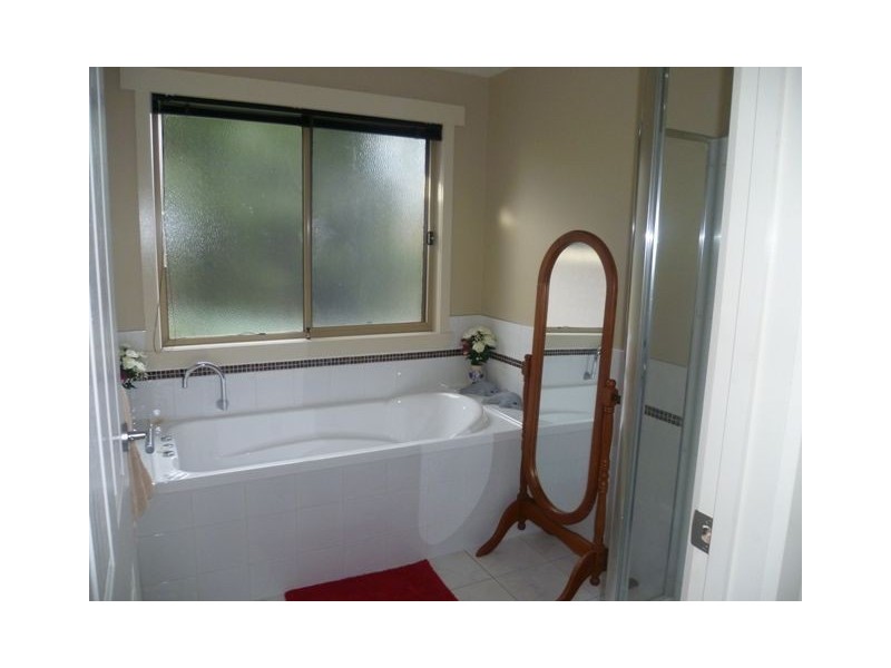 11 Holliview Way, Ulverstone TAS 7315