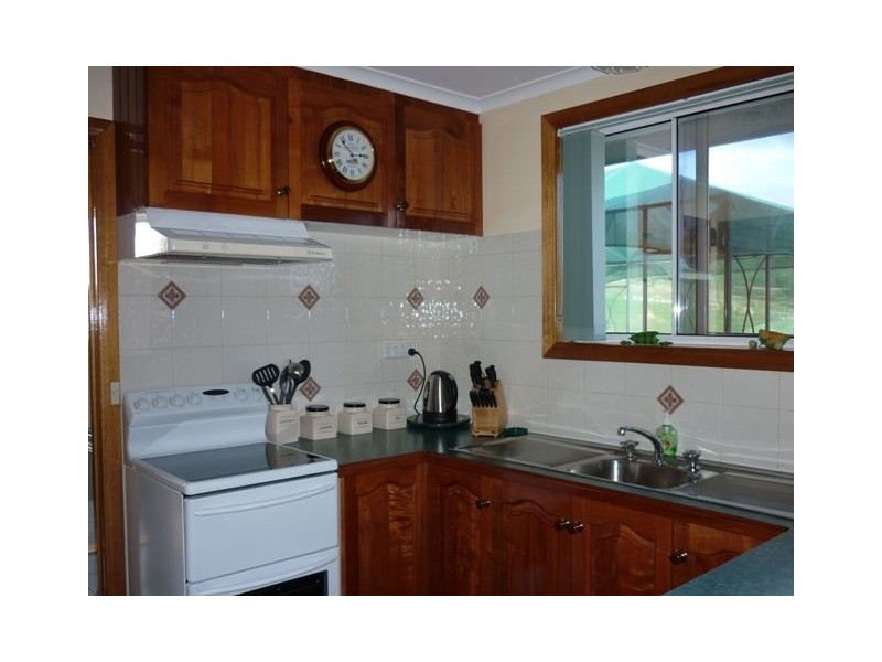 9 South Road, Penguin TAS 7316