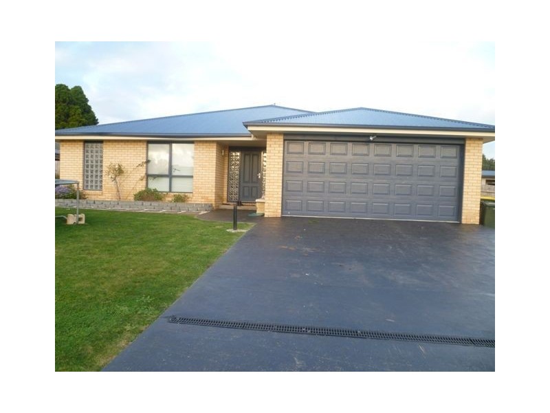 15 Holliview Way, Ulverstone TAS 7315