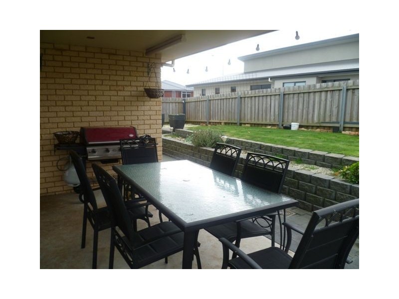 15 Holliview Way, Ulverstone TAS 7315