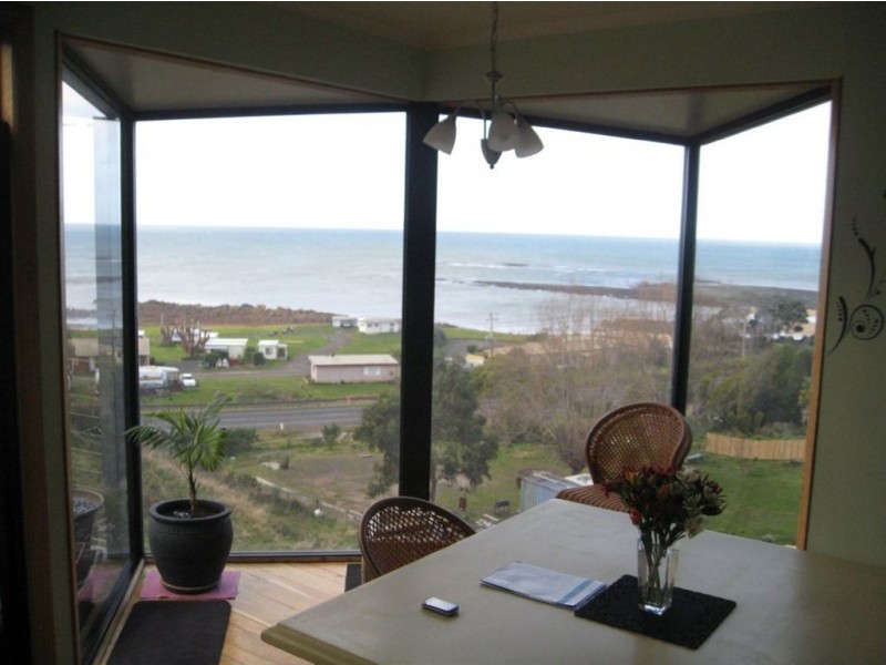 1A Main Road, Penguin TAS 7316