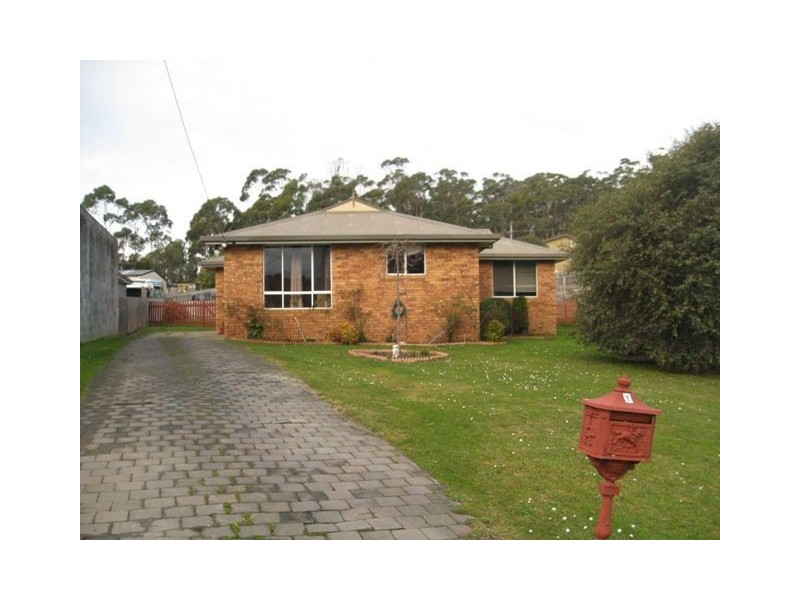 1 Ellis Street, Ulverstone TAS 7315