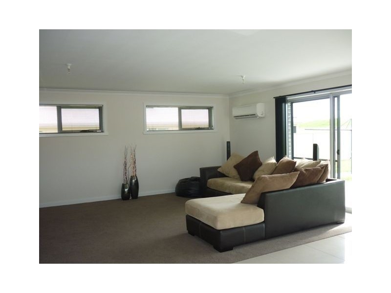 21 Hales Street, Penguin TAS 7316