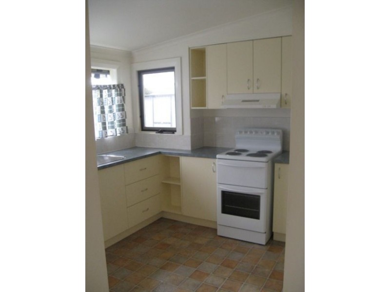 2 Hayward Street, Penguin TAS 7316