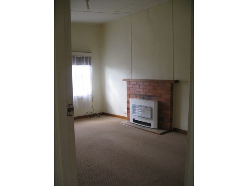2 Hayward Street, Penguin TAS 7316