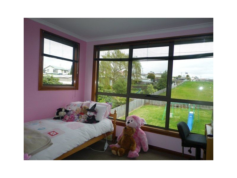11 Rekuna Road, Penguin TAS 7316
