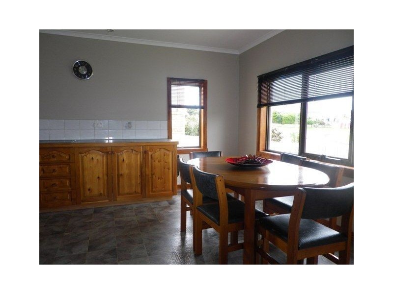 11 Rekuna Road, Penguin TAS 7316