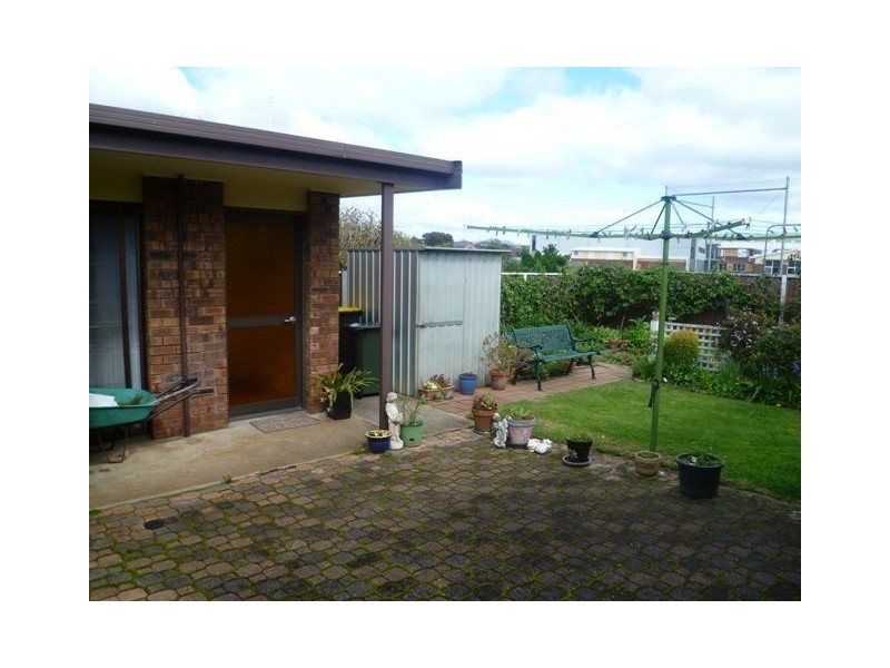 2/47 Ocean Drive, Ulverstone TAS 7315