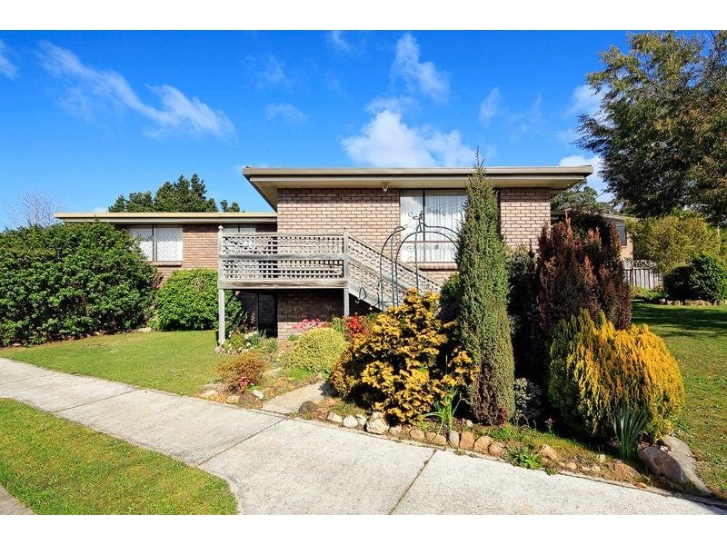 4 Olympic Court, Penguin TAS 7316