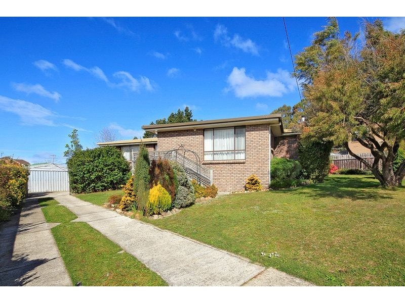 4 Olympic Court, Penguin TAS 7316