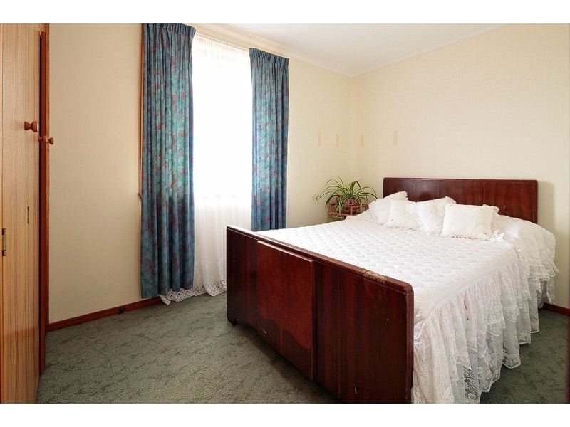 4 Olympic Court, Penguin TAS 7316