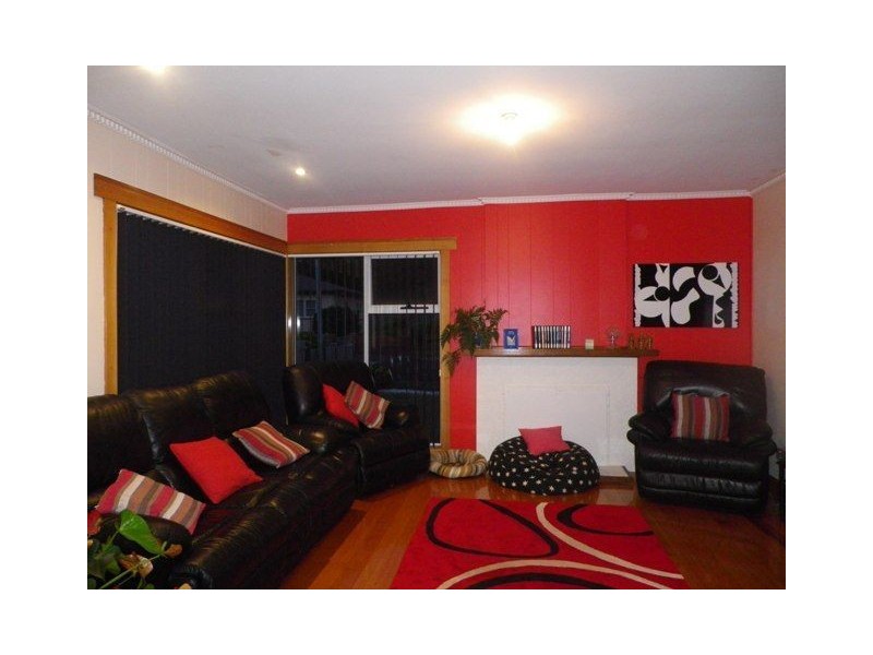 4 Elizabeth Street, Penguin TAS 7316